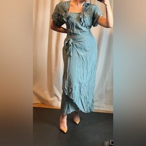 Early 1940s antique dress rare large size eith shoulder pads